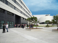 Entrée du bâtiment Minatec