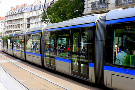 Tram (Fotolia© Bred&Co)